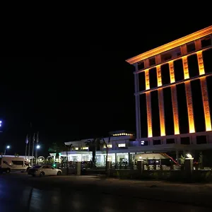 Aymira & 3* Gereniz